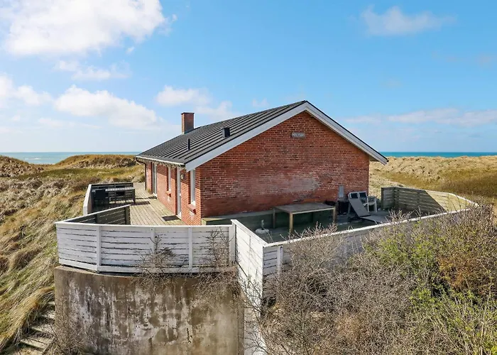בית נופש Panoramic Seaside Retreat - By Traum